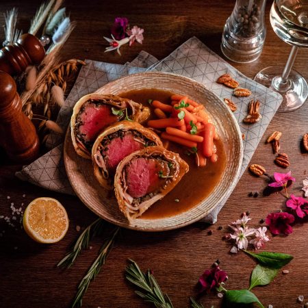 7 Ways to Make Your Desk Lunch Less Sad